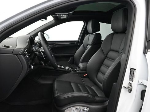 Used 2026 Porsche Macan S image 5