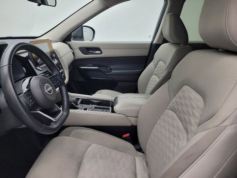 Used 2022 Nissan Pathfinder SV image 17