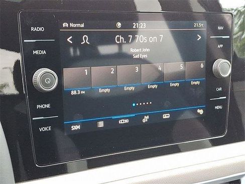 New 2025 Volkswagen Taos SEL image 14