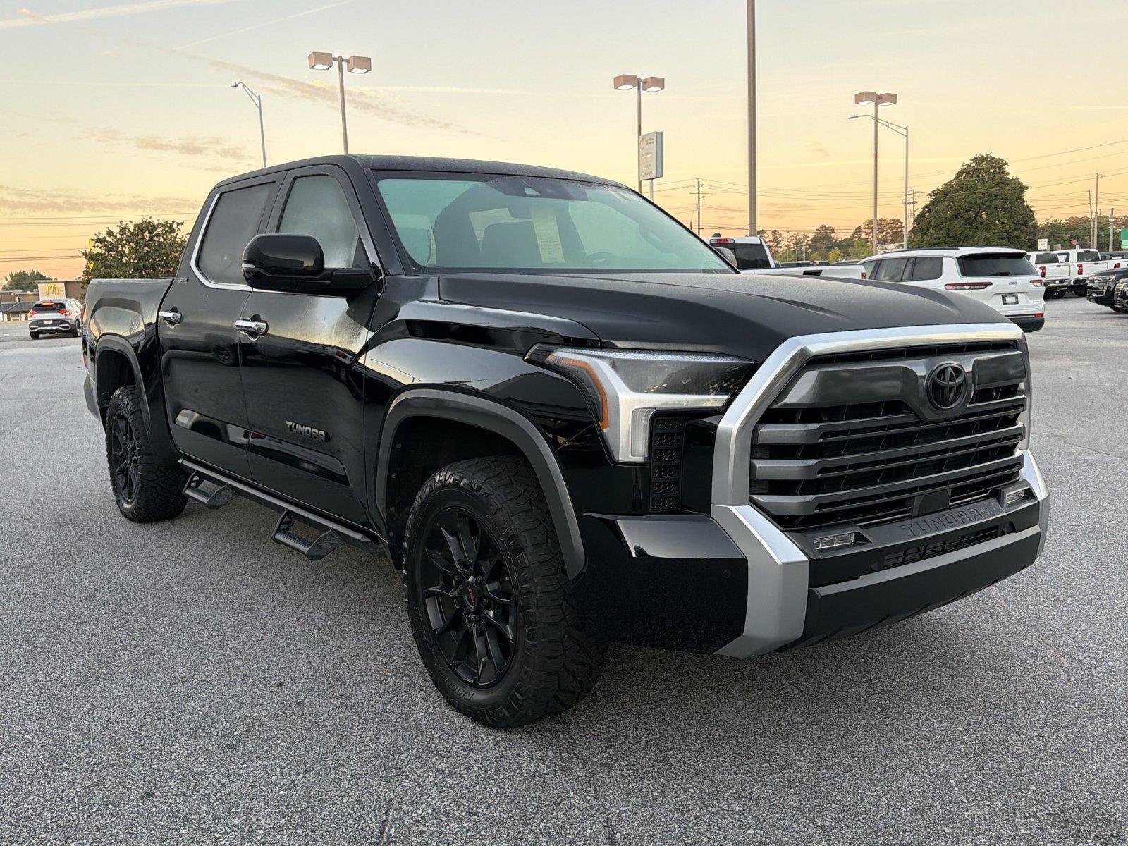 Used 2025 Toyota Tundra Limited AWD/4WD image 4
