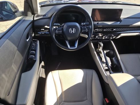 Used 2024 Honda Accord Touring image 22