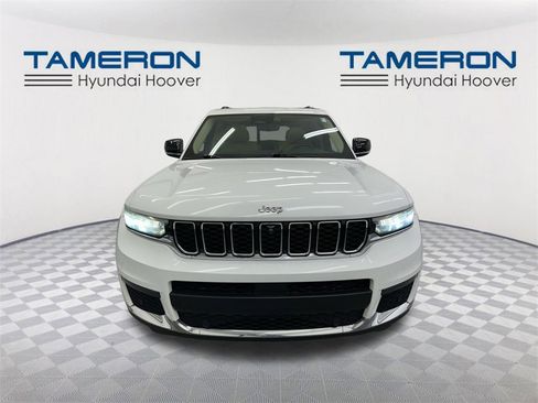 Used 2021 Jeep Grand Cherokee L Limited w/ Luxury Tech Group II image 8