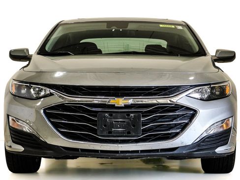 Used 2024 Chevrolet Malibu LT FWD image 2