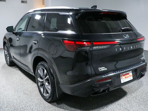 Used 2023 INFINITI QX60 Luxe w/ Cargo Package FWD image 9