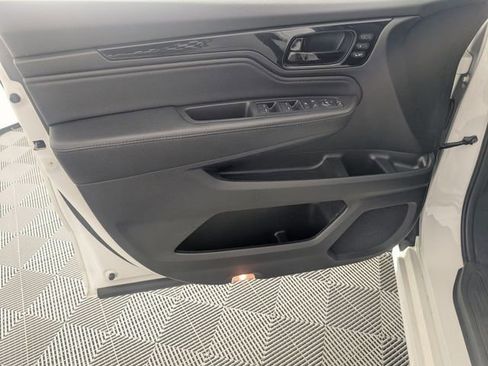 Used 2023 Honda Odyssey Touring image 10