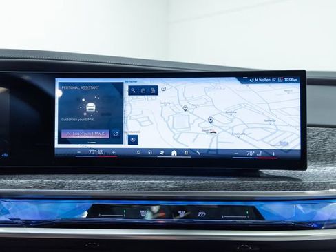 Certified 2023 BMW 760i xDrive AWD/4WD image 17