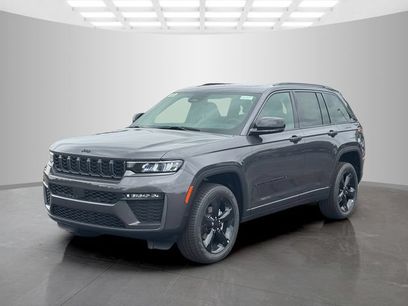 New 2026 Jeep Grand Cherokee Limited w/ Limited Altitude Package