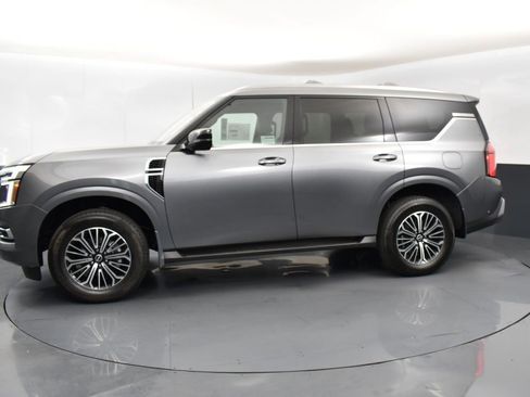 New 2025 Nissan Armada SL w/ Captain's Chari Seat Package image 4