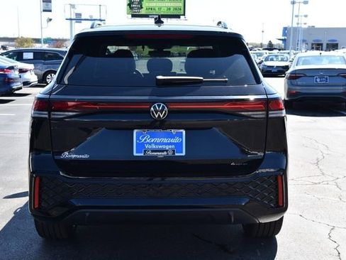 New 2026 Volkswagen Tiguan SE R-Line image 6
