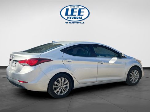 Used 2015 Hyundai Elantra SE w/ Option Group 02 image 7