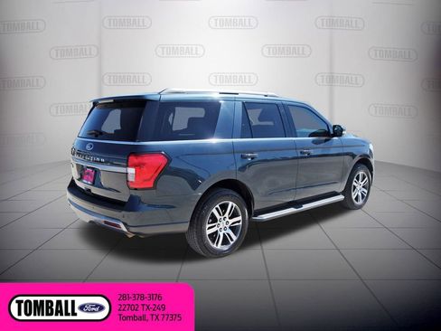 Certified 2022 Ford Expedition XLT image 7