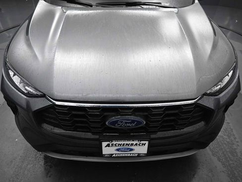 Used 2025 Ford Escape Active FWD image 18