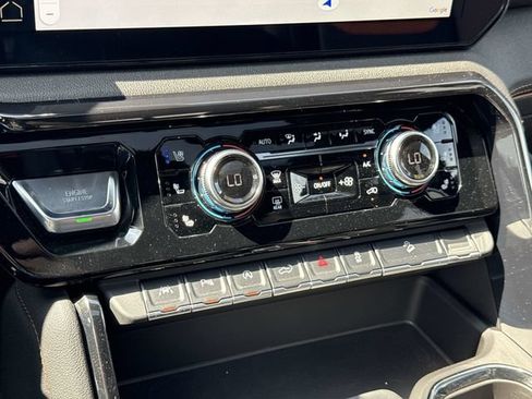 Certified 2024 GMC Sierra 1500 AT4 w/ Technology Package AWD/4WD image 17