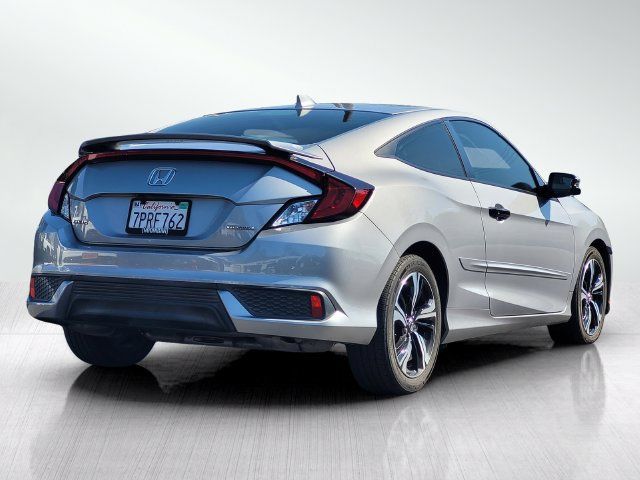 Used 2016 Honda Civic Touring image 4