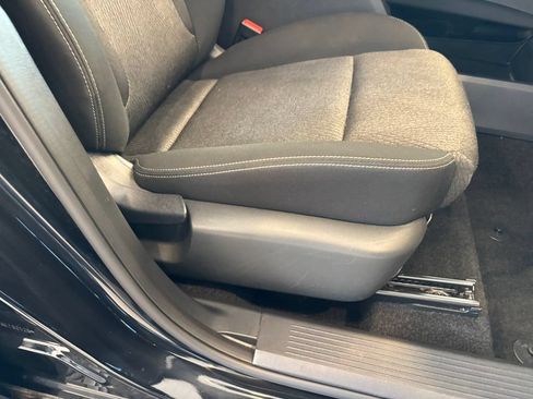 Used 2024 Nissan Rogue SV AWD/4WD image 22