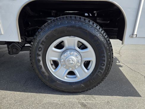 Used 2022 RAM 2500 Tradesman RWD image 30