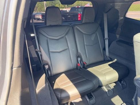 Used 2020 Cadillac XT6 Premium Luxury w/ LPO, Floor Liner Package AWD/4WD image 11