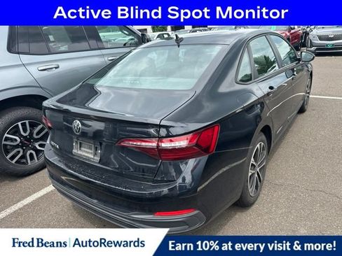Used 2024 Volkswagen Jetta Sport FWD image 6