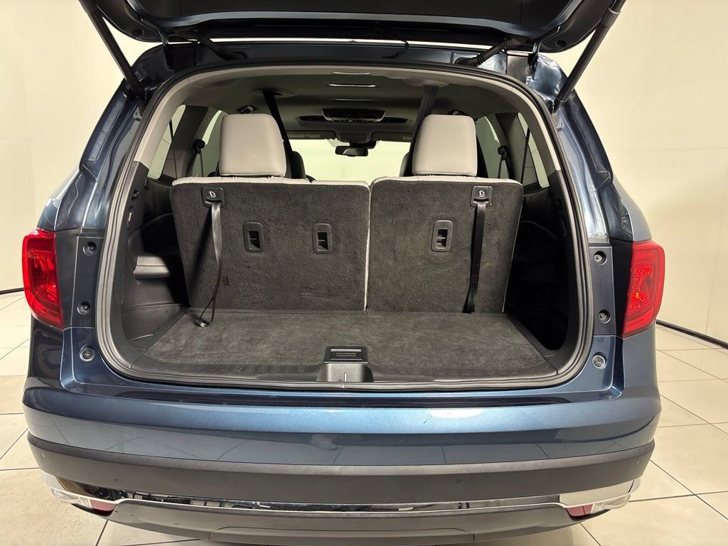 Used 2017 Honda Pilot Touring image 28