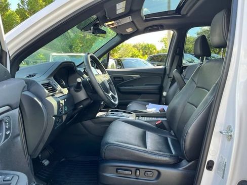 Used 2023 Honda Passport EX-L image 7