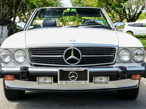 Used 1987 Mercedes-Benz 560 SL image 13