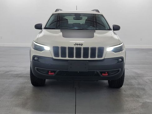 Used 2019 Jeep Cherokee Trailhawk w/ Comfort/Convenience Group image 3