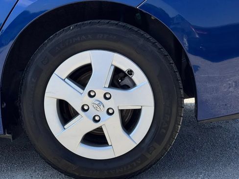 Used 2011 Toyota Prius Four w/ Solar Roof Pkg FWD image 14