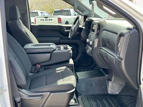 Used 2023 GMC Sierra 1500 Pro w/ Convenience Package AWD/4WD image 17