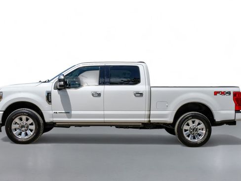 Used 2022 Ford F250 Platinum w/ FX4 Off-Road Package image 9