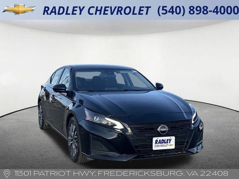 Used 2023 Nissan Altima 2.5 SV image 7