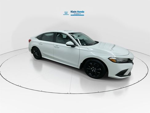 Used 2024 Honda Civic LX image 4