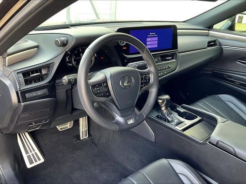 Used 2023 Lexus ES 350 F Sport w/ Accessory Package (Z2) image 18