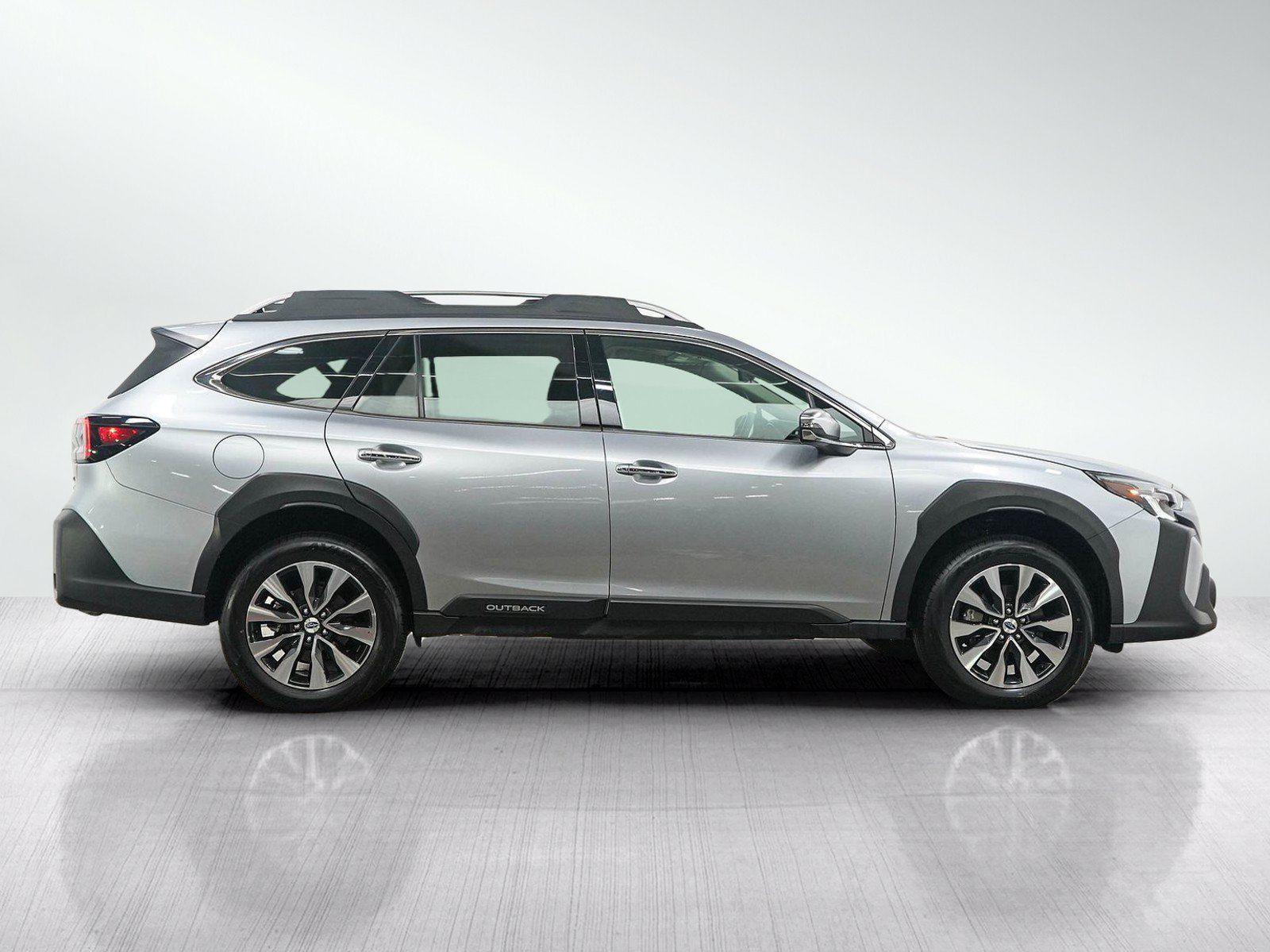 Used 2024 Subaru Outback Touring XT AWD/4WD image 6