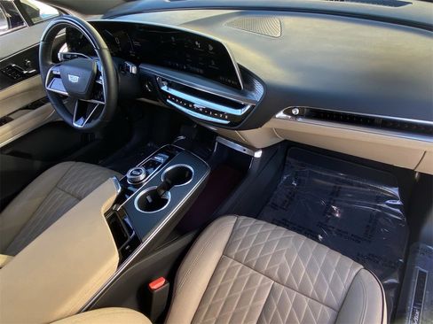 Certified 2024 Cadillac Lyriq Sport w/ Nappa Leather Package image 14