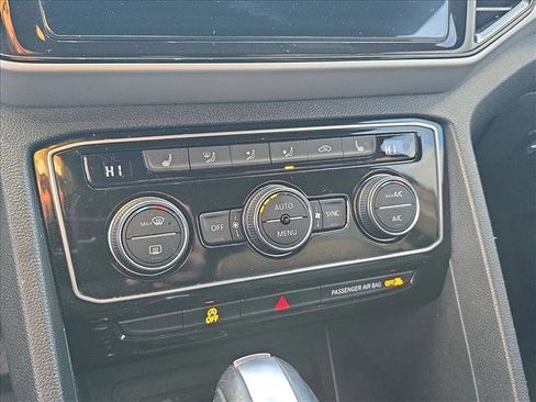 Used 2021 Volkswagen Atlas Cross Sport SEL image 13