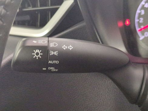 Used 2021 Toyota Corolla SE image 23