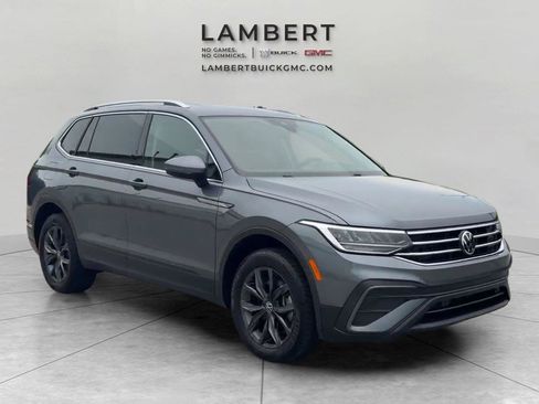 Used 2023 Volkswagen Tiguan SE AWD/4WD image 7
