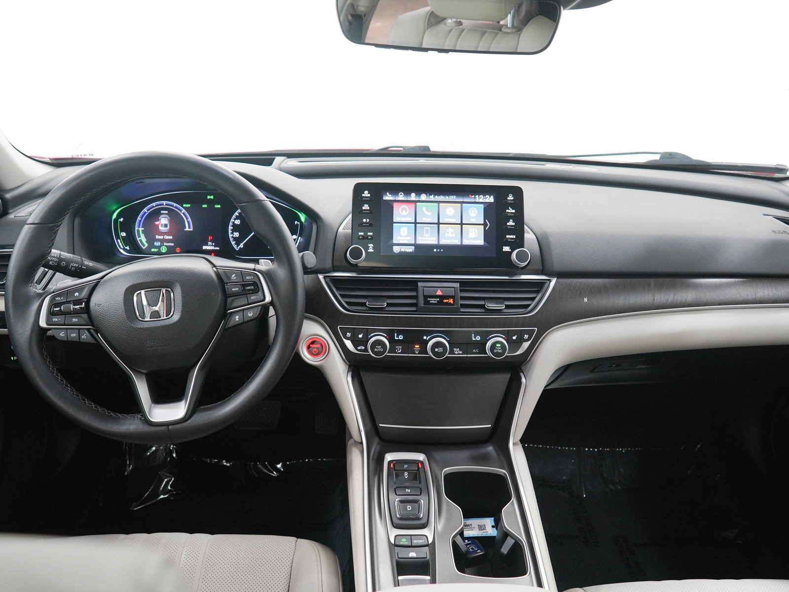 Used 2018 Honda Accord Touring image 14