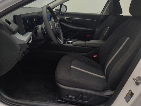 Used 2025 Hyundai Sonata SEL FWD image 17