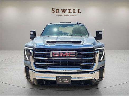 Used 2025 GMC Sierra 2500 SLE w/ SLE Value Package; image 8