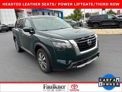 Used 2025 Nissan Pathfinder SL