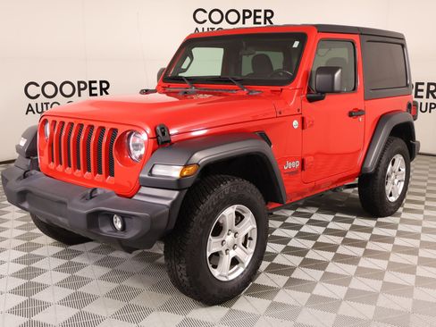 Used 2020 Jeep Wrangler Sport AWD/4WD image 9