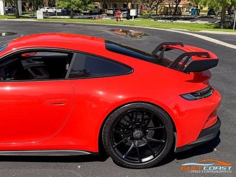 Used 2022 Porsche 911 GT3 RWD image 37