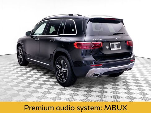 Used 2026 Mercedes-Benz GLB 250 image 3