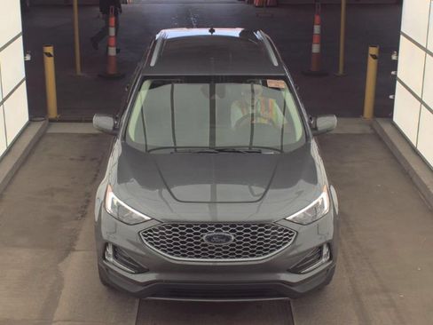 Used 2024 Ford Edge SEL w/ Convenience Package AWD/4WD image 2