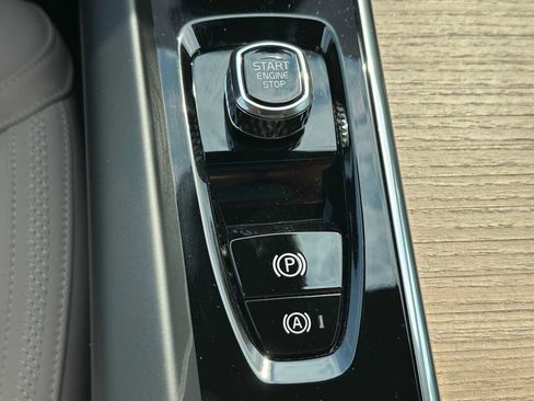 New 2026 Volvo XC60 B5 Plus w/ Protection Package Premier image 36