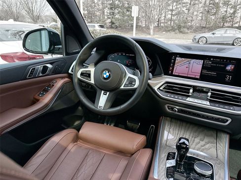 Used 2023 BMW X5 M50i w/ Climate Comfort Package image 24