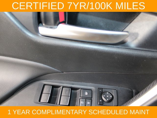 Used 2025 Toyota RAV4 XLE AWD/4WD image 17