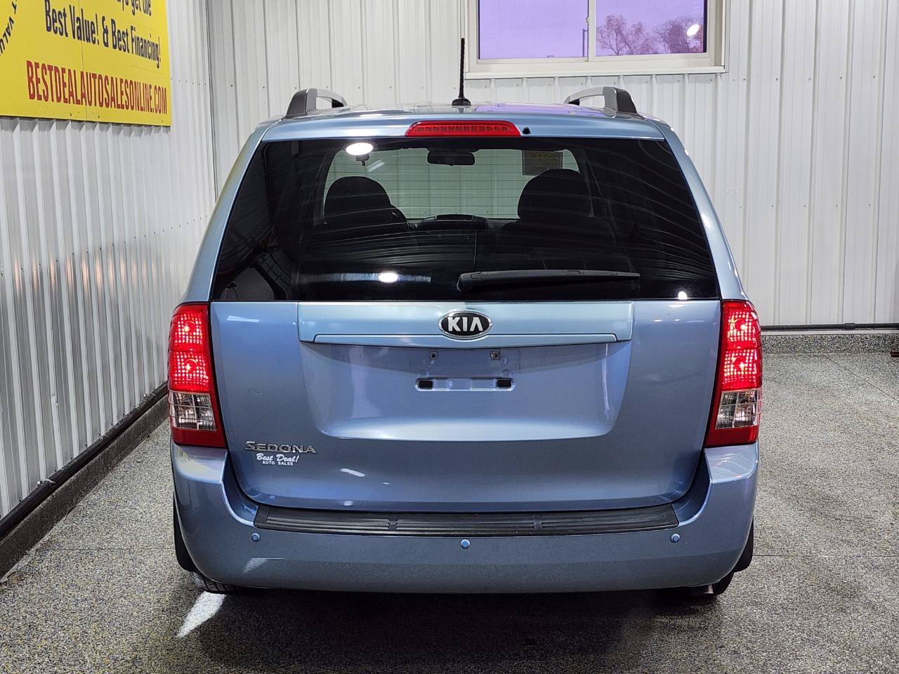 Used 2014 Kia Sedona LX FWD image 6