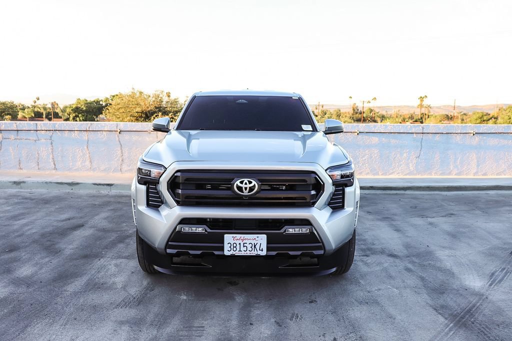 Used 2025 Toyota Tacoma SR5 AWD/4WD image 3